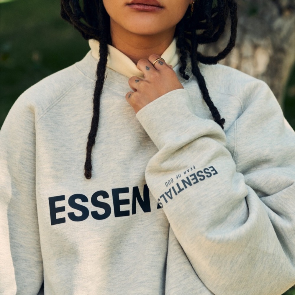 ESSENTIALS CREWNECK